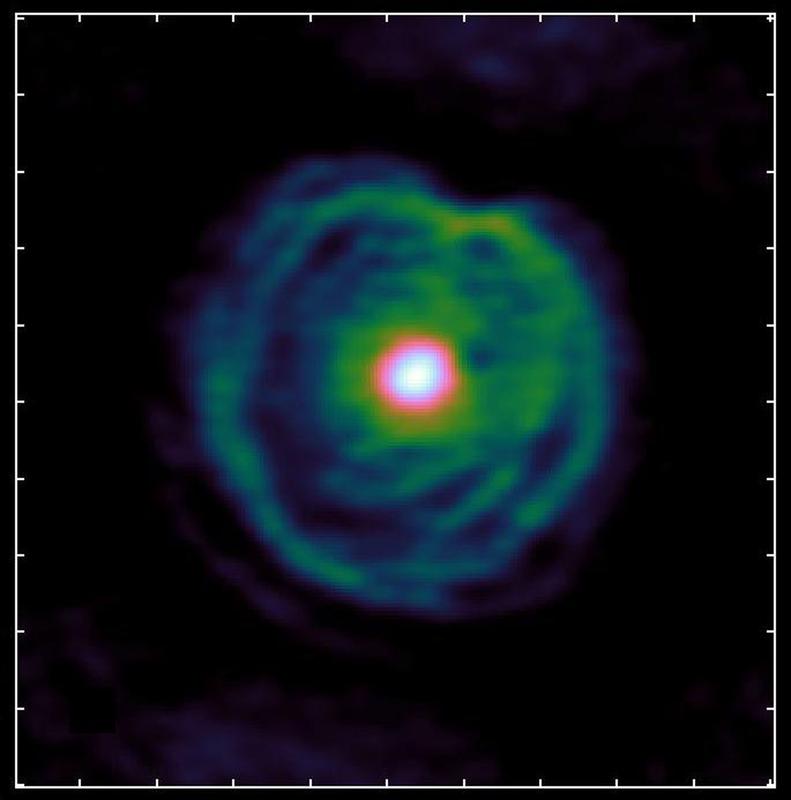 Spiralförmiger Wind eines Roten Riesensterns, beobachtet mit ALMA.