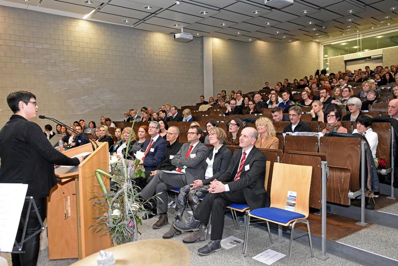 Große Absolventenfeier sozialwissenschaftlicher Fernstudiengänge