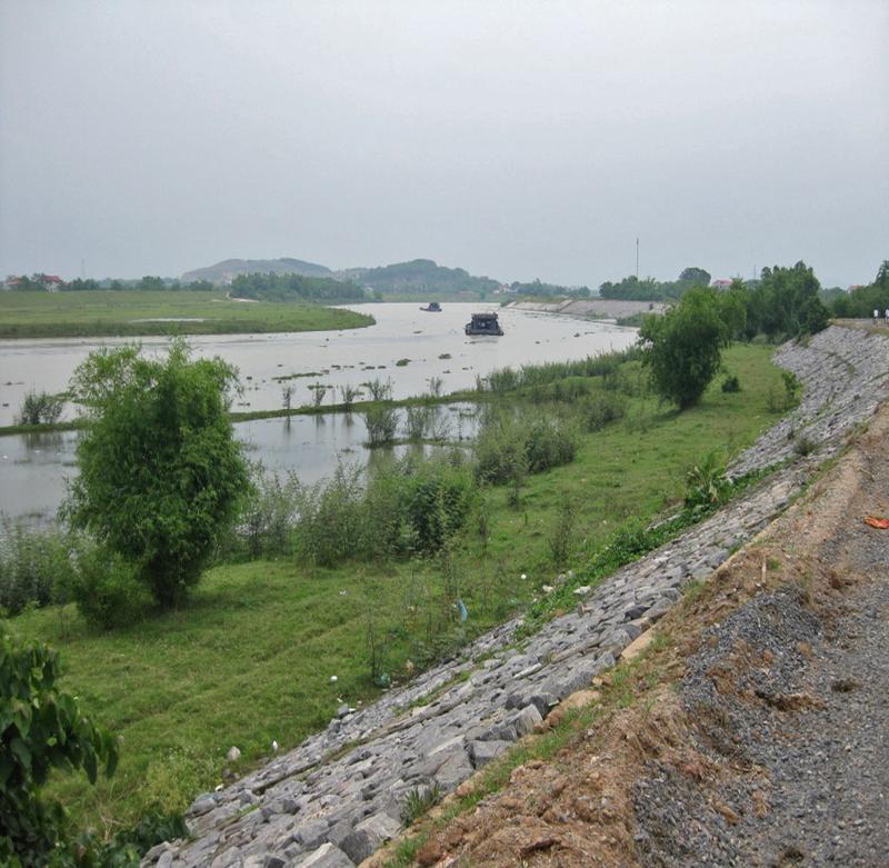 Einer der beiden geplanten Standorte für die Pilotanlage zur Uferfiltration befindet sich am Ufer des Cau River in Vietnam. 