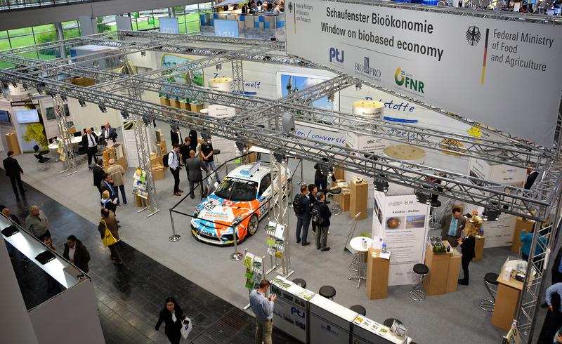 Stand Schaufenster Bioökonomie des BMBF und BMEL, Hannover Messe 2018, Halle 2