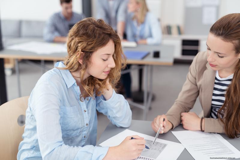 Ein Überblick auf die Prüfungsformen an der APOLLON Hochschule der Gesundheitswirtschaft