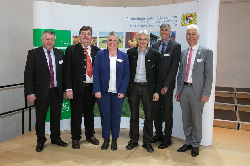 Wie mit Nachwachsenden Rohstoffen die Biodiversität gesteigert werden kann, darüber diskutierten Fachexperten in Straubing.