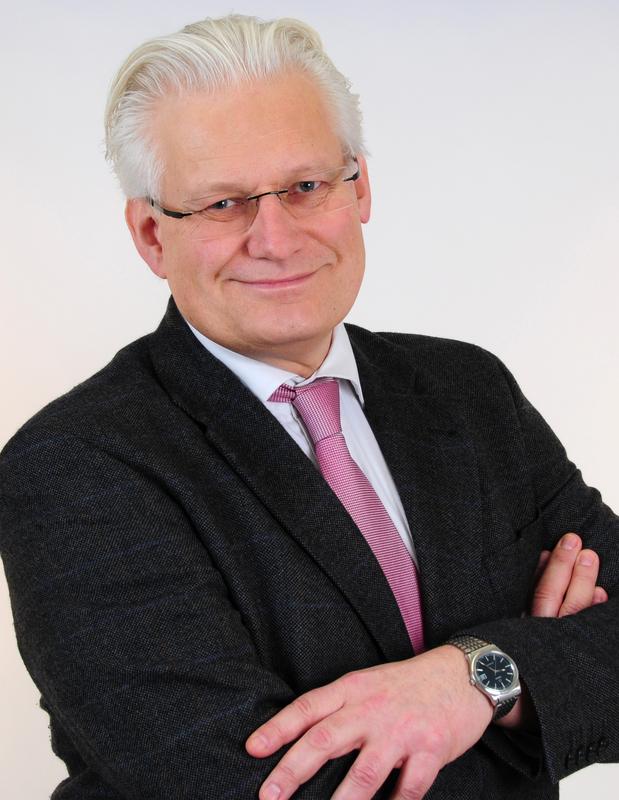 Professor Dr. Claus-Dieter Heidecke 