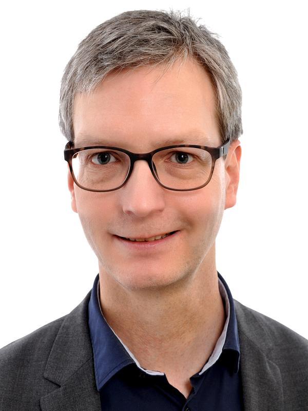 Prof. Armin Schäfer