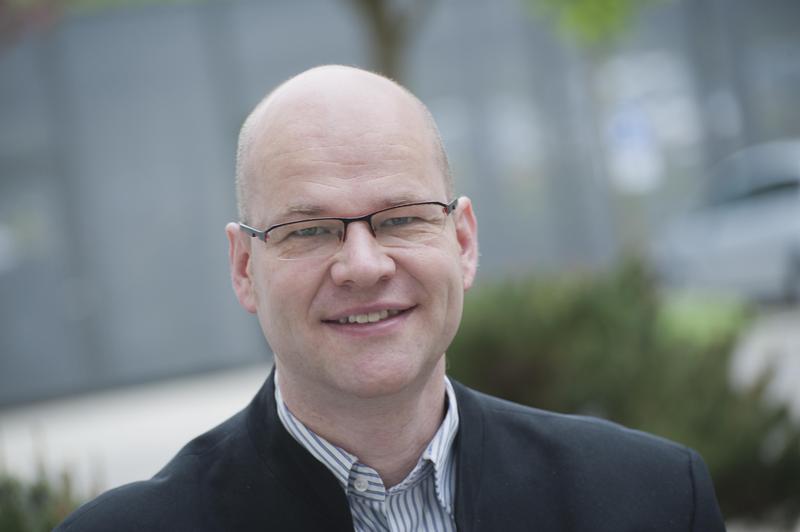 Prof. Marcus Fändrich ist Sprecher der neuen DFG-Forschungsgruppe und leitet das Institut für Proteinbiochemie an der Universität Ulm