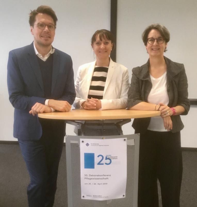 Das neue Vorstandsteam der Dekanekonferenz Pflegewissenschaft (v. l.): Prof. Dr. Steve Strupeit, Prof. Dr. Juliane Eichhorn sowie Prof. Dr. Julia Lademann.