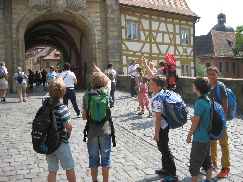 Der Kinderstadtführer „Die gestohlene Lanze“ bringt 8- bis 12-Jährigen das mittelalterliche Leben in Bamberg nahe.