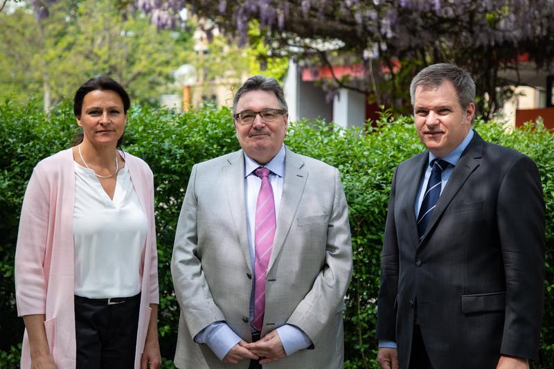 Prof. Dr. Annette Worth, Prof. Dr. Klaus Peter Rippe und  Prof. Dr. Christian Gleser (v.l.)