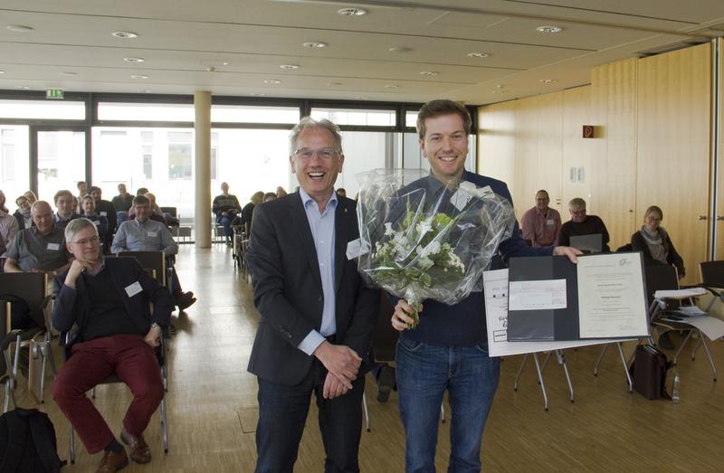 Dr. Philipp Boeven erhält den Kurt-von-Rümker Preis 2019 vom Präsidenten des JKI und Vizepräsidenten der Gesellschaft für Pflanzenzüchtung (GPZ), Prof. Dr. Frank Ordon.