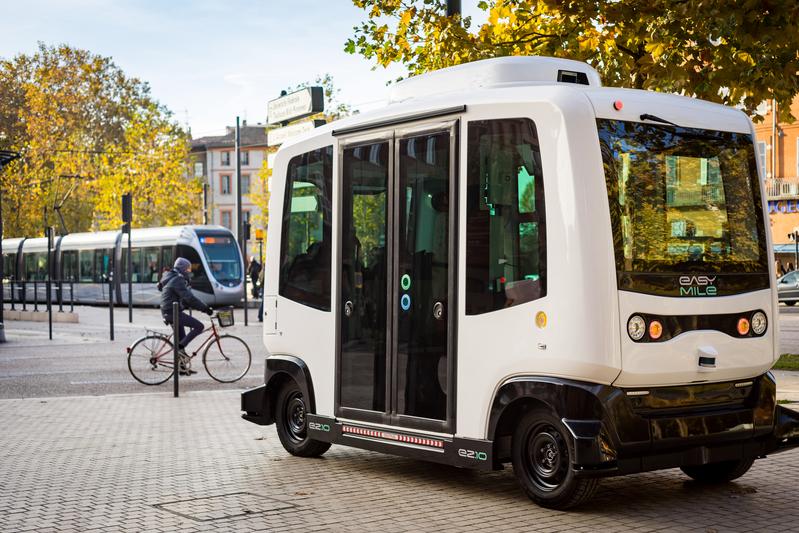 EVA-Shuttle-Konsortium schafft autonome Minibusse an
