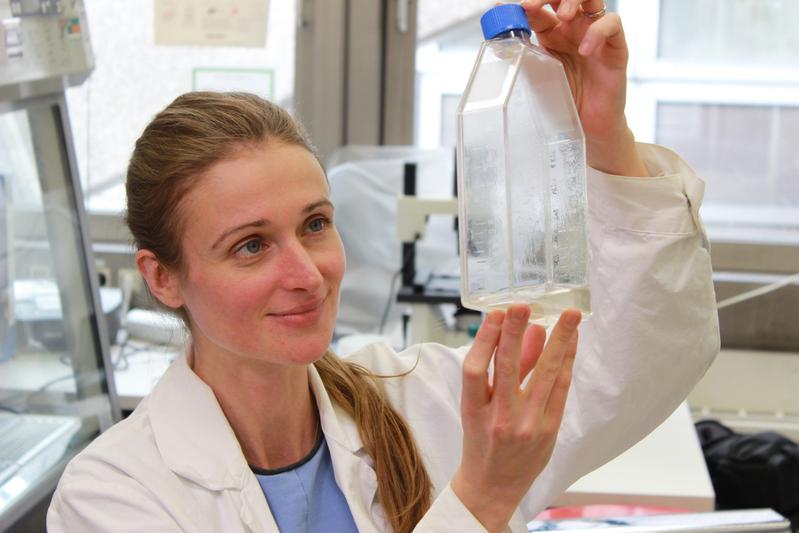 Lena König, Erstautorin der Studie und Doktorandin am Zentrum für Mikrobiologie und Umweltsystemwissenschaft.