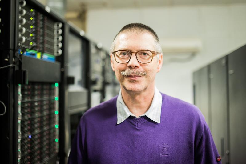 Prof. Dr. Ralf Schneider wurde mit dem Greifswald Research Award 2019 als Senior Scientist ausgezeichnet.