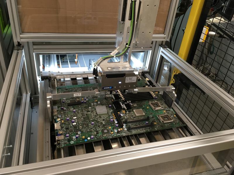 ADIR demonstrator: Measuring and desoldering of electronic components mounted on printed circuit boards of mobile phones and computers.