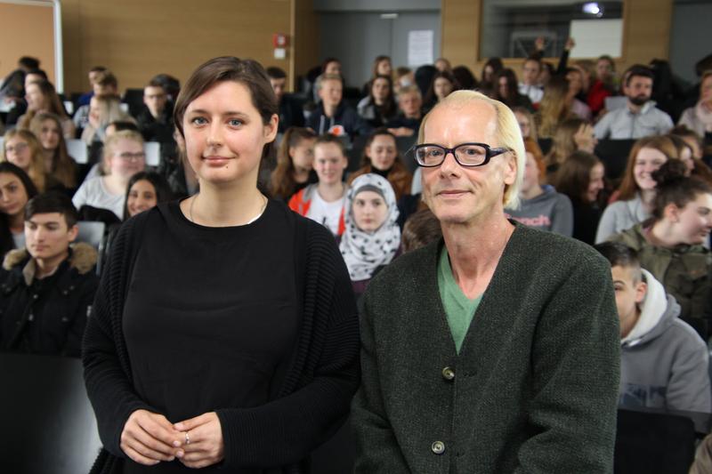 Katharina Nocun (l.) kam auf Einladung von Prof. Dr. Martin K. W. Schweer nach Vechta.