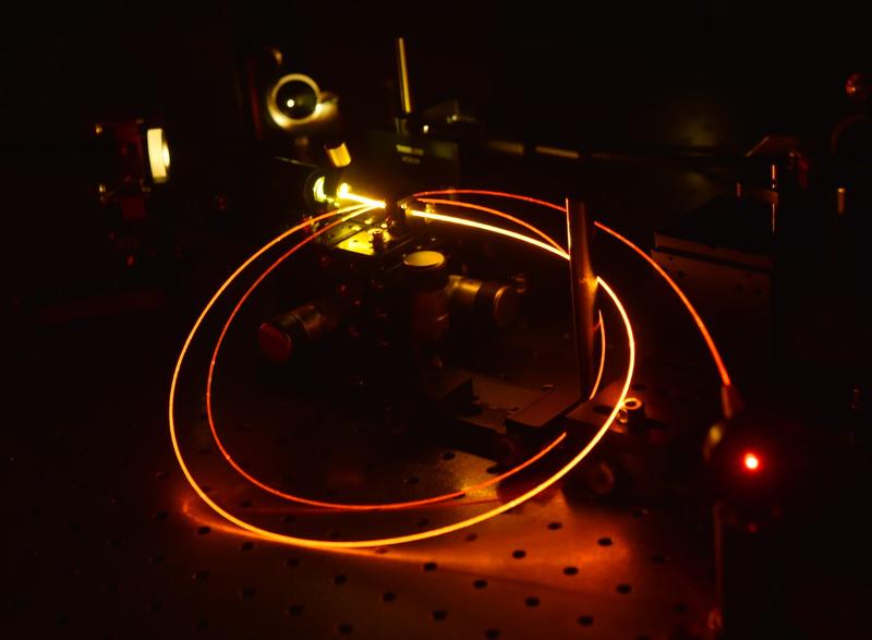 The LZH develops individual laser systems for applications in industry and research, for the use on earth or in space.