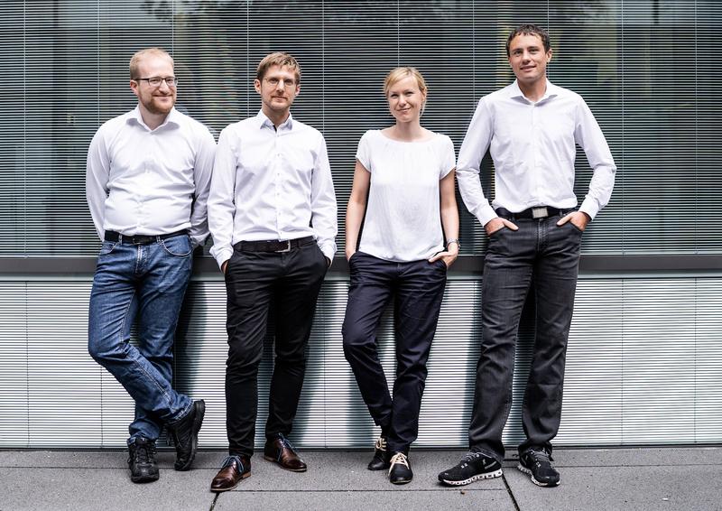 Das Gründerteam von CellMOUSE (v.l.): Jonal Pfeil, Dr. Daniel Geiger, Barbara Eberbach und Dr. Tobias Neckernuß