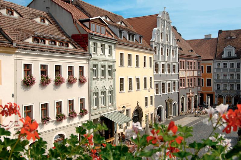 Am Untermarkt 20 in Görlitz (1. Gebäude v.l.) findet CASUS sein Domizil.