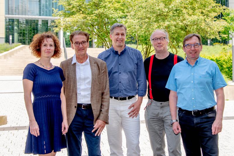 Das Forscherteam des Projekts „Deep Movement Diagnostics" (v. links): M. Wilke und M. Bähr, beide Universitätsmedizin Göttingen, A. Gail, Deutsches Primatenzentrum, F. Wörgötter, Uni Göttingen