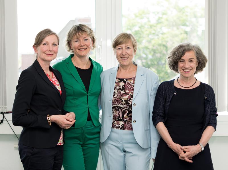 Das Direktorium des Instituts Mixed Leadership besteht aus den Professorinnen Regine Graml, Yvonne Ziegler, Andrea Ruppert und Martina Voigt (v.l.).