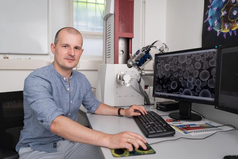Mateusz Skalon hat ein innovatives Pulver für den 3D-Metalldruck entwickelt und arbeitet nun an dessen Marktreife