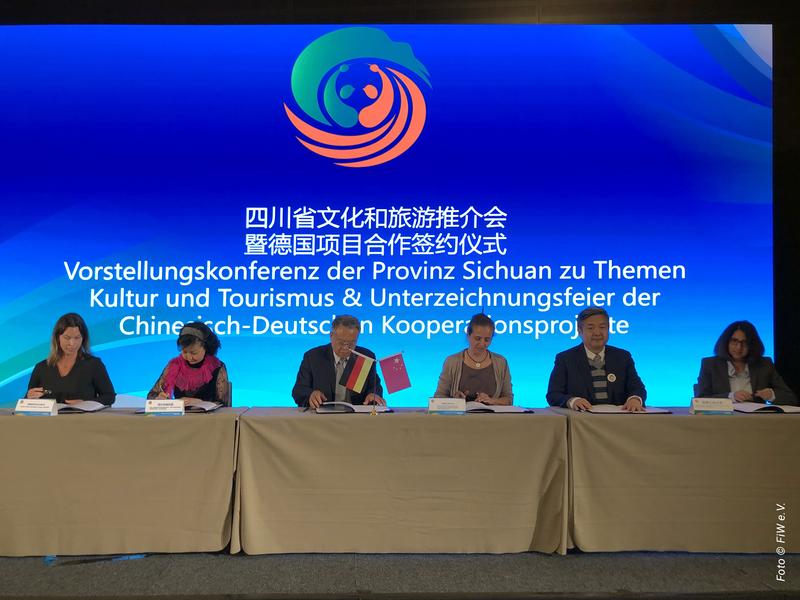 Vorstellungskonferenz zum Deutsch-Chinesischen Kooperationsvertrag mit Beteiligung des FIR an der RWTH Aachen