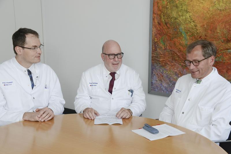 Directors in discussion: (from l. to r.) Prof. Dr. V. Rudolph (Cardiology/Angiology), Prof. Dr. Dr. h.c. D. Tschöpe (Diabetes Center) and Prof. Dr. J. Gummert (Thoracic and Cardiovascular Surgery)