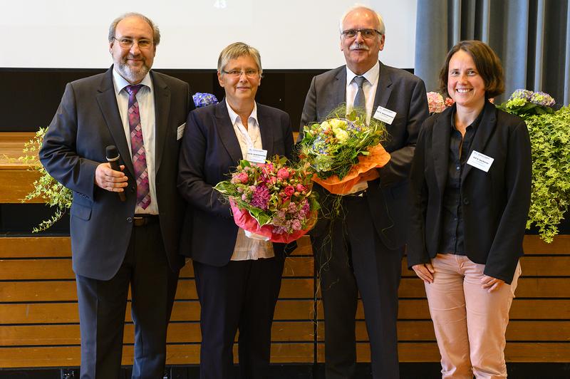 Prof. Dr. Claudia Kummerlöwe und Prof. Dr. Norbert Vennemann (Mitte), die in diesem Jahr die Tagungsleitung übernommen haben, mit ihren Kollegen Prof. Dr. Rainer Bourdon und Prof. Dr. Svea Petersen.