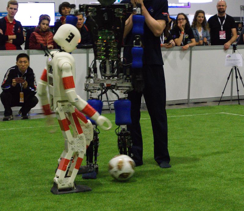 Fußballroboter der Universität Bonn. 