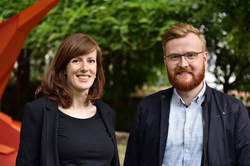 Die Lehrpreisgewinner 2019 der Friedrich-Schiller-Universität Jena: Dr. Carina Gräf-Giesen und Dr. Fabian Pettig.