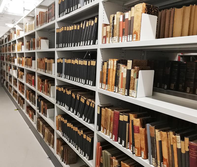 An der Universitätsbibliothek Bern werden 100'000 Titel mit Erscheinungsjahr zwischen 1700 und 1900 von Google digitalisiert.