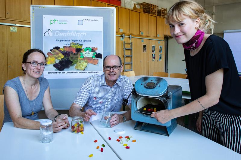 Projekt-Kickoff mit Dr.-Ing. Isabell Sommer, Prof. Dr. Christian Wiesmüller und Maaike Katzarow (v.l.)