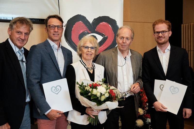 V. l. n. r.: Prof. Dr. A. Welz, Deutsche Stiftung für Herzforschung, Preisträger Dr. T. Seeger,  Stifterin Ursula Winterstein, Prof. D. Andresen, Deutsche Herzstiftung, und Preisträger Dr. M. Lemoine