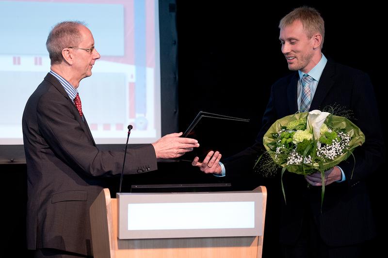Dr. Hautmann erhält den Günther-von-Pannewitz-Preis für seine Studie zur Baker-Zyste.