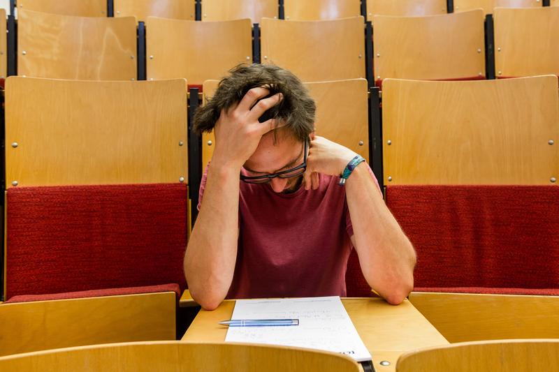 Viele Studierende plagt die Prüfungsangst.