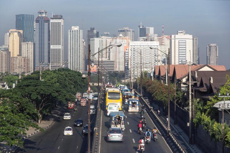 Aufgrund des stark steigenden Verkehr sind die Bewohner Manilas aktuell mit einer alarmierenden, gesundheitsgefährdenden Luftverschmutzung konfrontiert. 