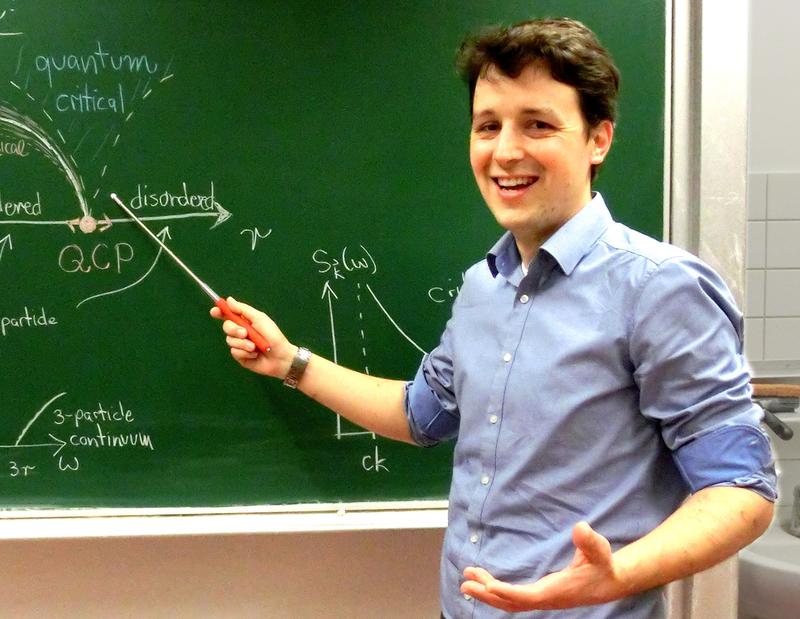 Dr. Lukas Janssen erforscht Quantenmaterialien – ab 1. September auch als Leiter einer Emmy Noether-Nachwuchsgruppe.