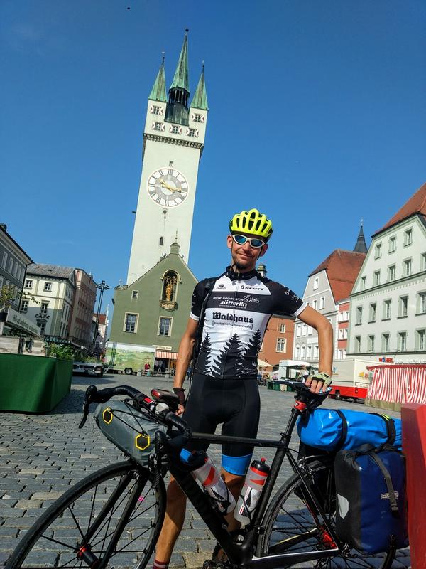 Im September 2019 reiste Sebastian Jäckle von Freiburg klimaneutral mit dem Fahrrad zu einer Konferenz nach Wroclaw/Polen. Foto: privat 