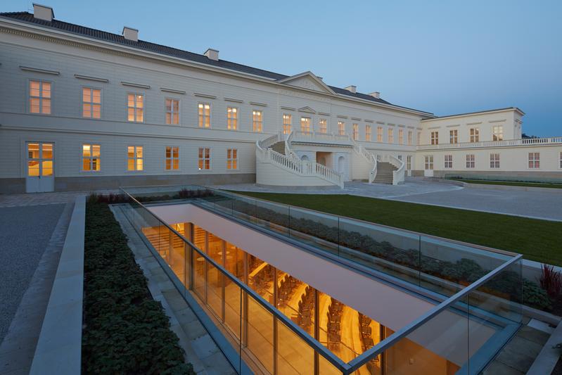 Die Veranstaltungen der VolkswagenStiftung finden im Tagungszentrum Schloss Herrenhausen in Hannover statt.