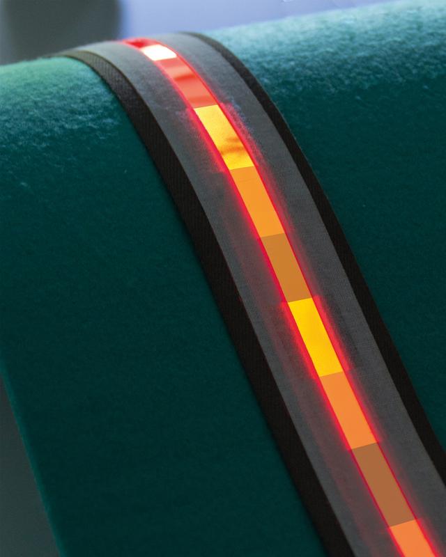 OLED luminous strips enable luminous surfaces with segmented control - stripe with segmented control.