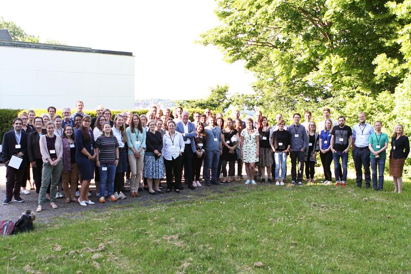 Scientists from all working groups involved in the CRC 1182 contributed to the comprehensive study.