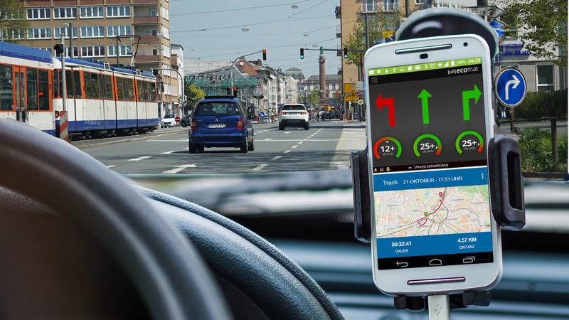 Ampelphasen‐Assistenten wie der [ui!] ECOMAT“ liefert Fahrern Empfehlungen für die beste Geschwindigkeit