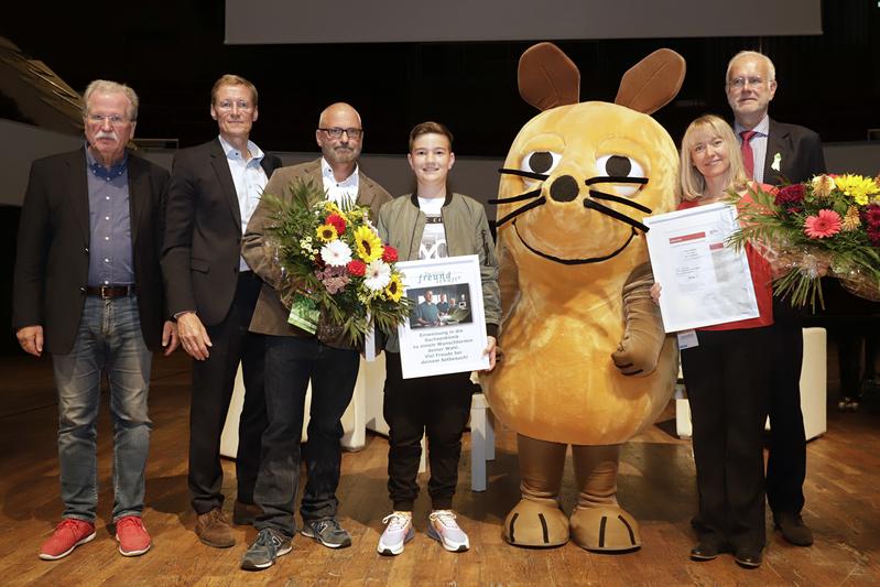 Die Jury vergibt den 1. Paltz des Medienpreises Depressionshilfe an die Sendung mit der Maus und KiKA