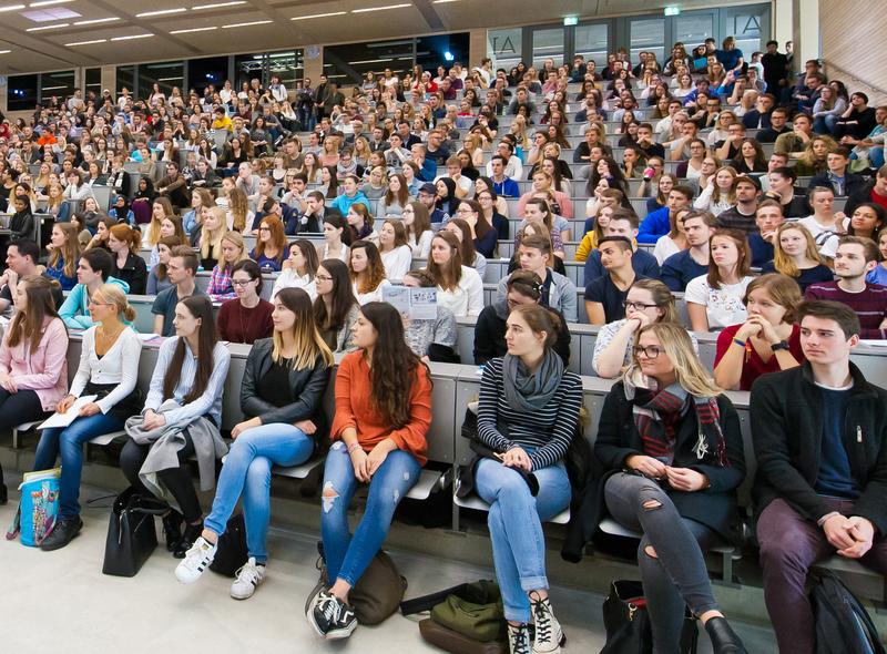 Niemand wird allein gelassen: Die Universität Hohenheim freut sich auf ihre neuen Uniangehörigen.