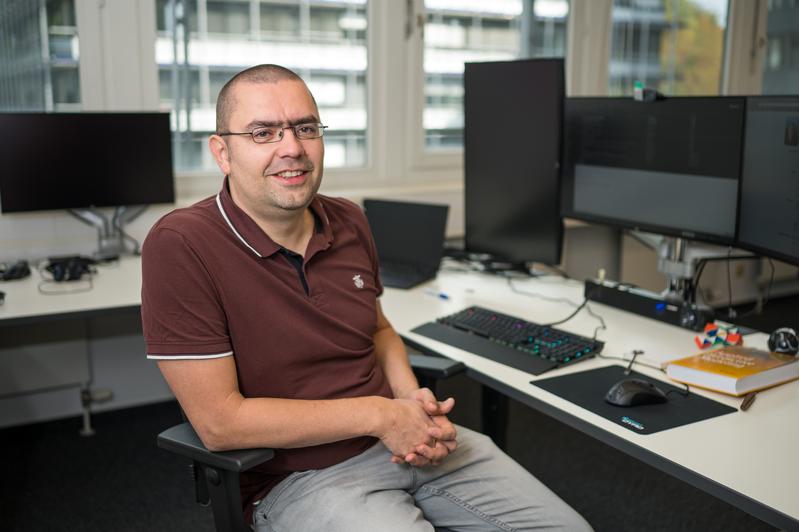 Professor Sven Apel von der Universität des Saarlandes wurde für die einflussreichste wissenschaftliche Arbeit in den vergangenen zehn Jahren auf dem Gebiet der Softwareproduktlinien ausgezeichnet. 