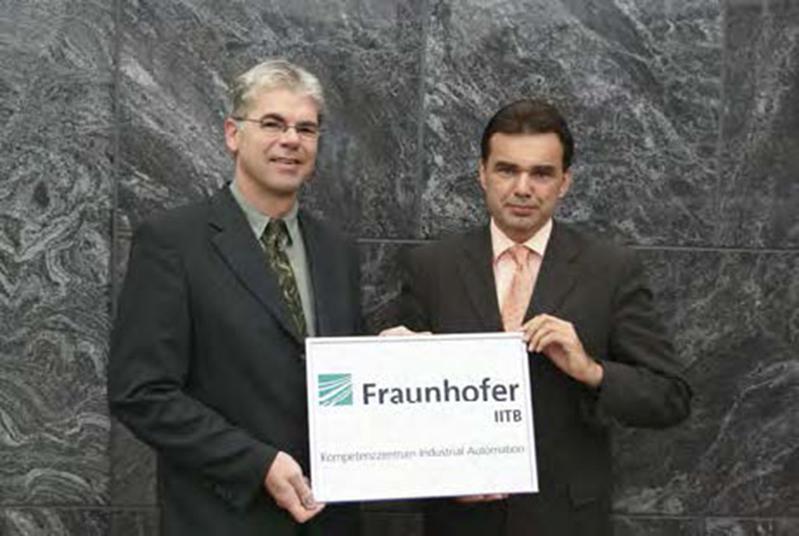 Prof. Jürgen Beyerer (Leiter Fraunhofer IOSB) und Prof. Jürgen Jasperneite (Leiter Fraunhofer IOSB-INA)