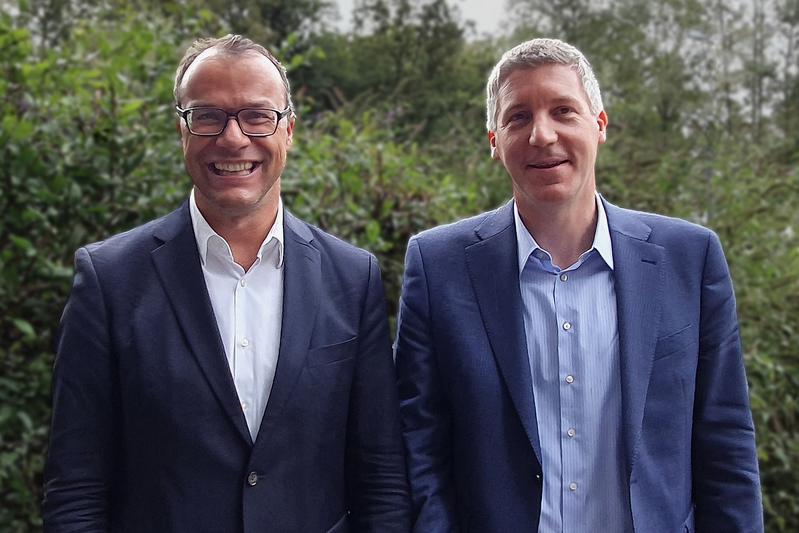 Rolf Breinbauer (TU Graz’s Institute of Organic Chemistry, left) and Christian Becker (Institute of Biological Chemistry at University of Vienna)