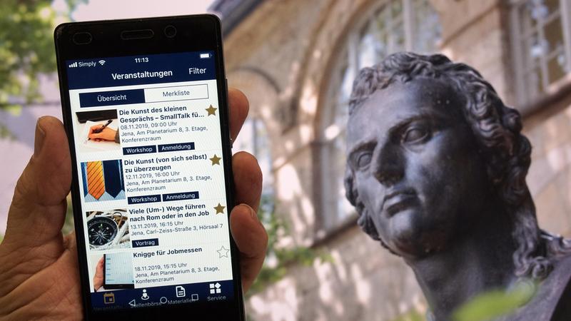 Die neue Career-App der Friedrich-Schiller-Universität Jena bietet Orientierungshilfen für Studierende.