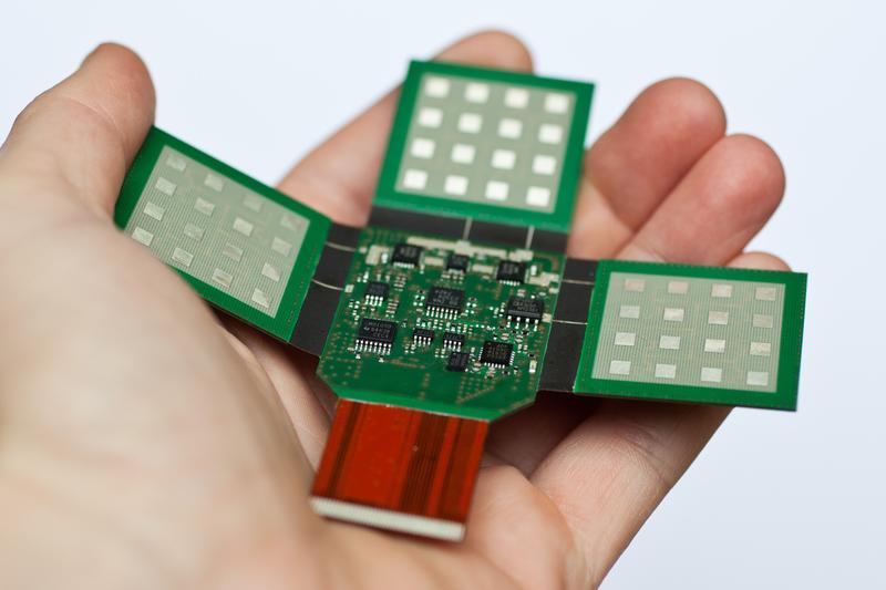 Radarmodul zur flexiblen Fokussierung des Sendepfades