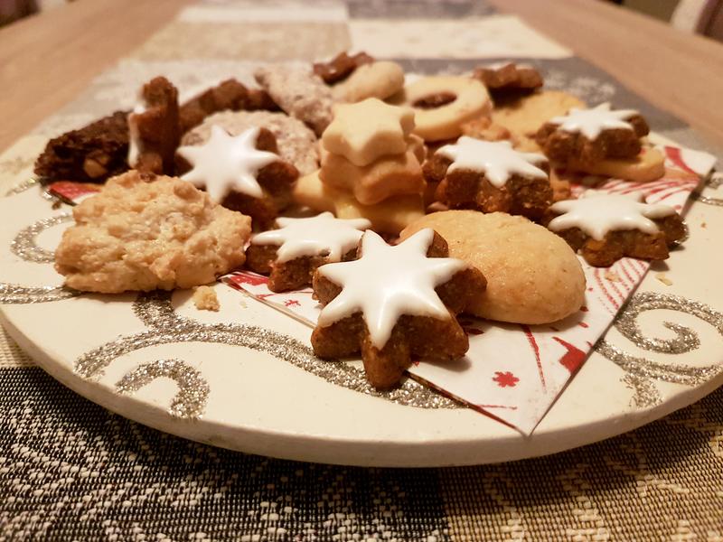 Wohlschmeckende Weihnachtsplätzchen, feinste Christstollen und ganz besonderes Früchtebrot: Die Urkornexperten zeigen, dass alte Getreidearten perfekt für die Weihnachtsbäckerei geeignet sind.