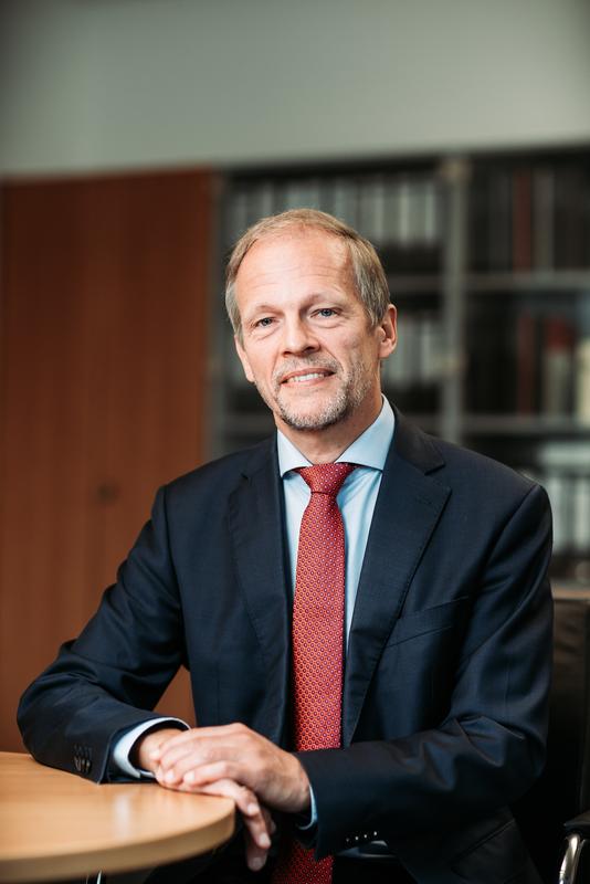 Prof. Dr. Jörg Overmann, Wissenschaftlicher Direktor des Leibniz-Instituts DSMZ